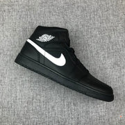 Air Jordan 1 Mid Black White Sneakers 554724-049