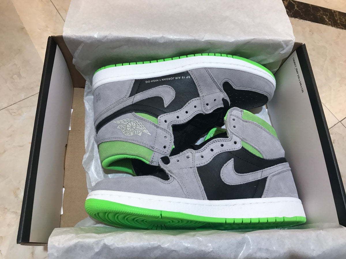 Jordan 1 Retro High OG Grey Green High-Top Sneakers