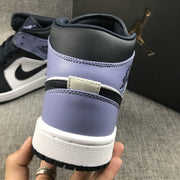 Jordan 1 Mid Sneakers Deep Blue Toe 554724-445