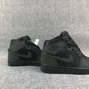 Air Jordan 1 Retro High Black Rose Sneakers