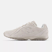 New Balance 204L