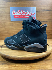 Jordan 6 Retro Cap and Gown
