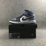 Jordan 1 Mid Sneakers Deep Blue Toe 554724-445