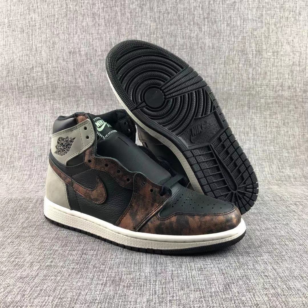 Jordan 1 Retro Rust Shadow High-Top Sneakers 555088-033