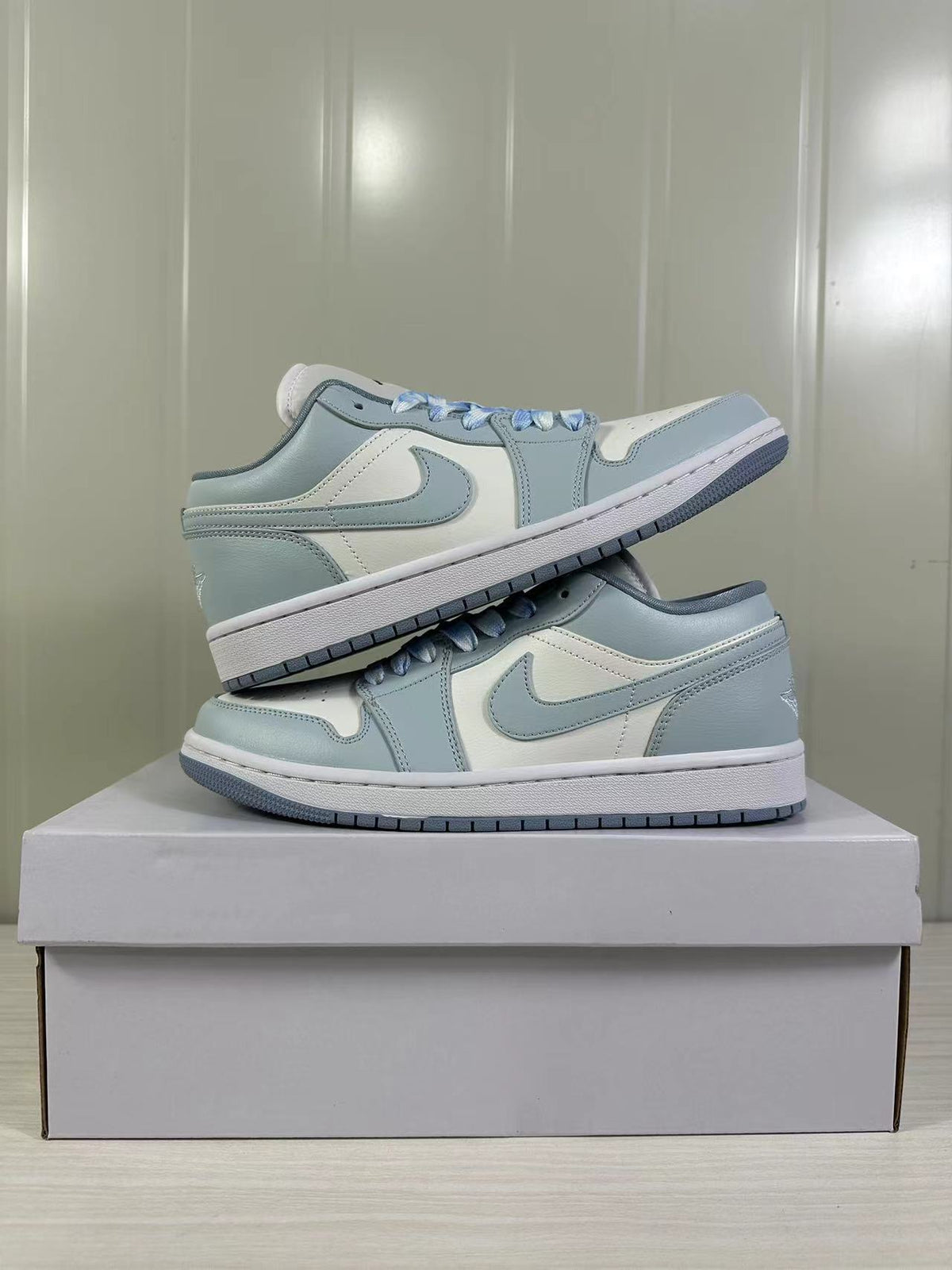 Jordan Air Jordan 1 Low Blue White DC0774-164