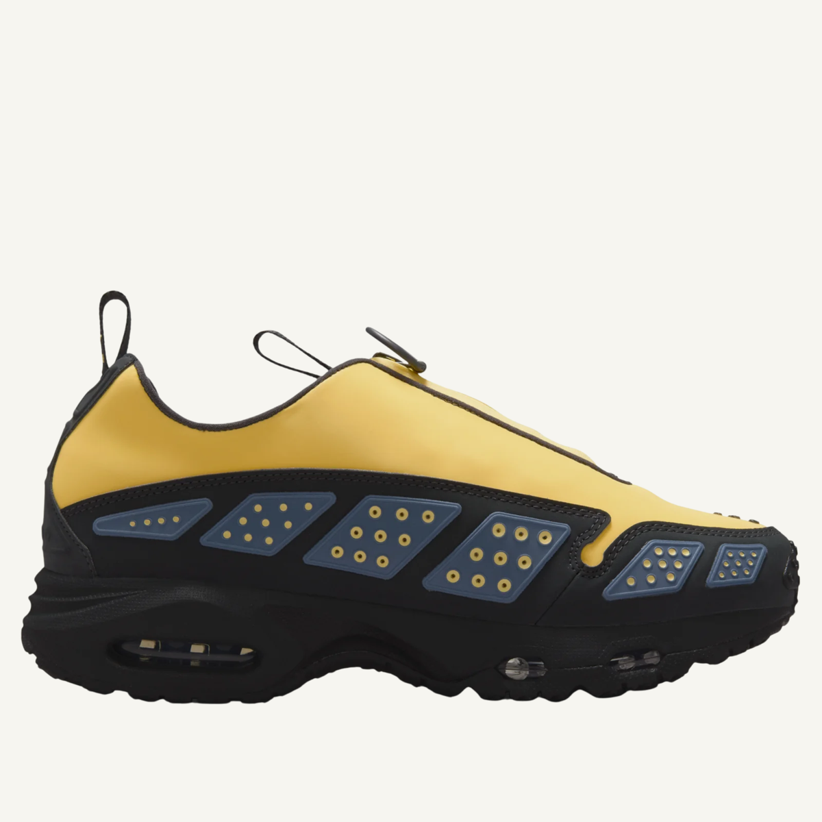 Nike Women's Saturn Gold Air Max Sunder Sneakers, HF1199 700 (No Lid)