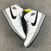 Air Jordan 1 Retro High OG White Grey Dot Sneakers