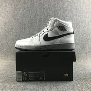 Air Jordan 1 Retro High OG White Grey Dot Sneakers