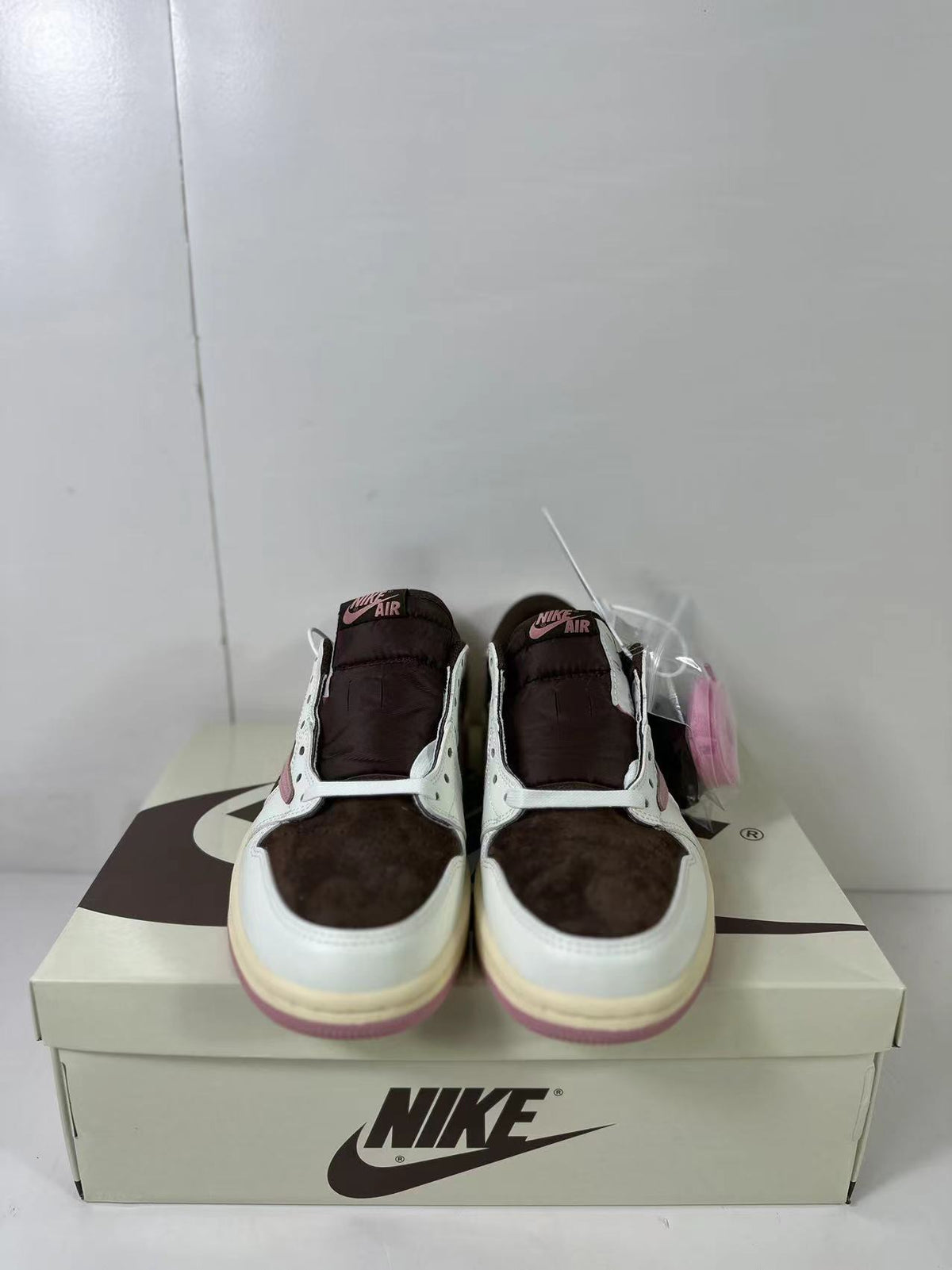 Jordan 1 Low Travis Scott Brown White Pink DZ4137-206