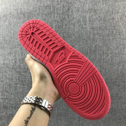 Air Jordan 1 Mid Pink Sneakers 852542-801