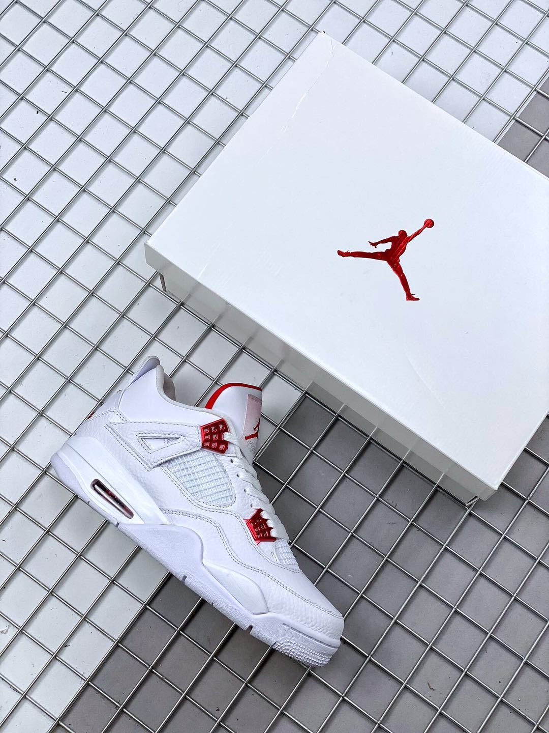 Jordan Air Jordan 4 Red Metallic White Red Sneakers