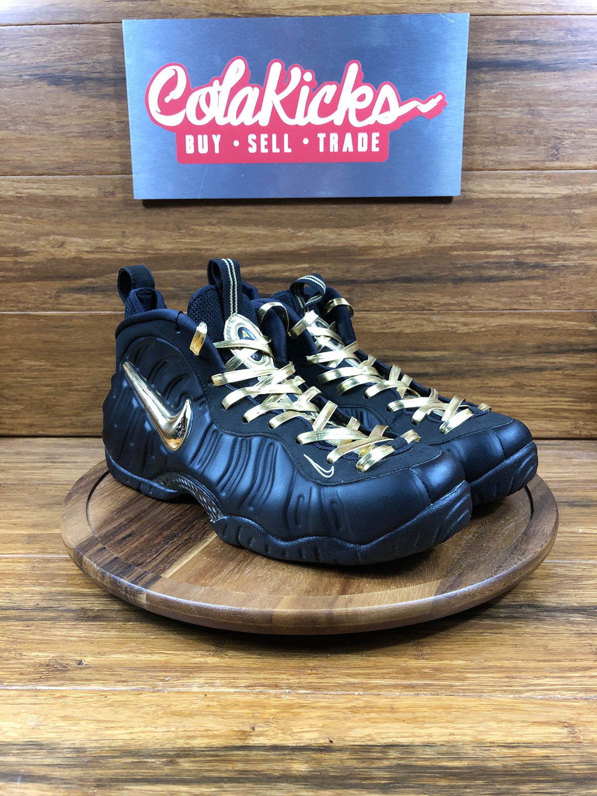 Nike Air Foamposite Pro Black Metallic Gold