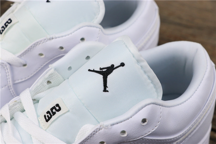 Jordan 1 Low White Basketball Sneakers 553560-101
