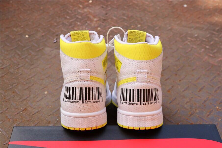 Nike Air Jordan 1 First Class Flight High-Top Sneakers