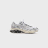 Asics Gel-Kinetic Fluent - White / White