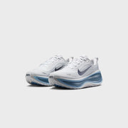 Nike Vomero Plus - Off-White / Grey Fog / Thunderstorm / Obsidian