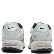 Women's Zoom Vomero 5 - Light Silver/Chrome/Light Bone Black