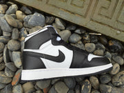 Jordan 1 High Black and White Women's Sneakers