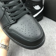 Air Jordan 1 Mid Black White Sneakers 554724-049