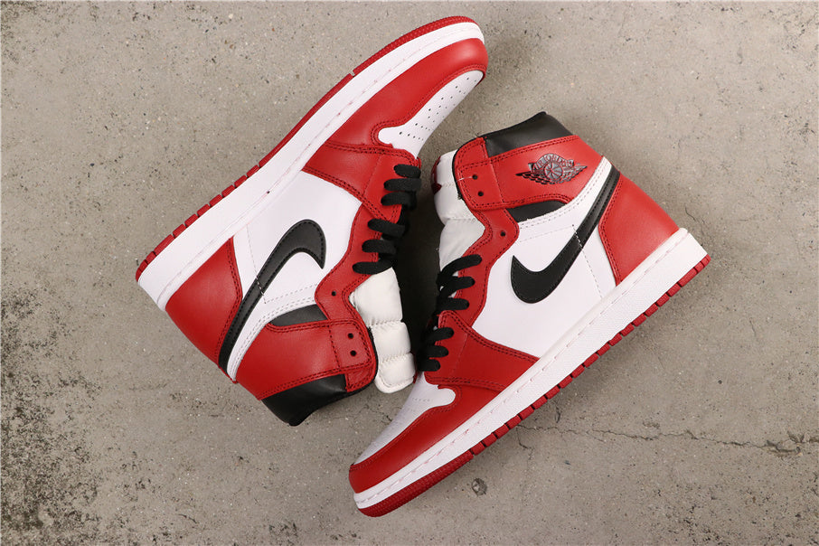 Jordan Air Jordan 1 High Chicago Sneakers Red White Black