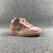 Jordan 1 Mid SE Pink Sneakers 852542-600