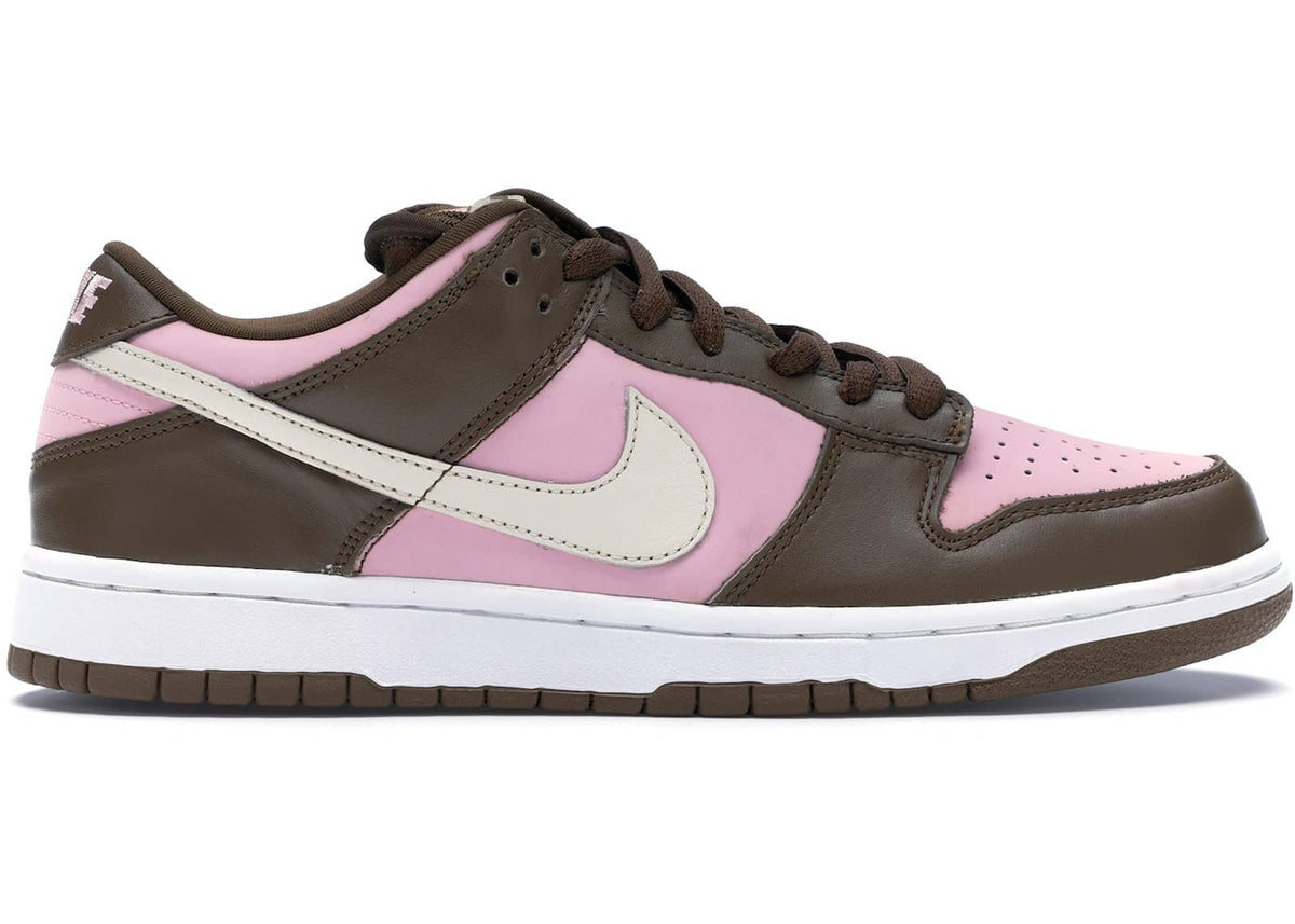 Nike SB Dunk Low Stussy Cherry