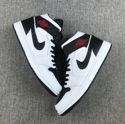 Jordan 1 Mid Reverse Black Toe Black and White Sneakers BQ6472-101