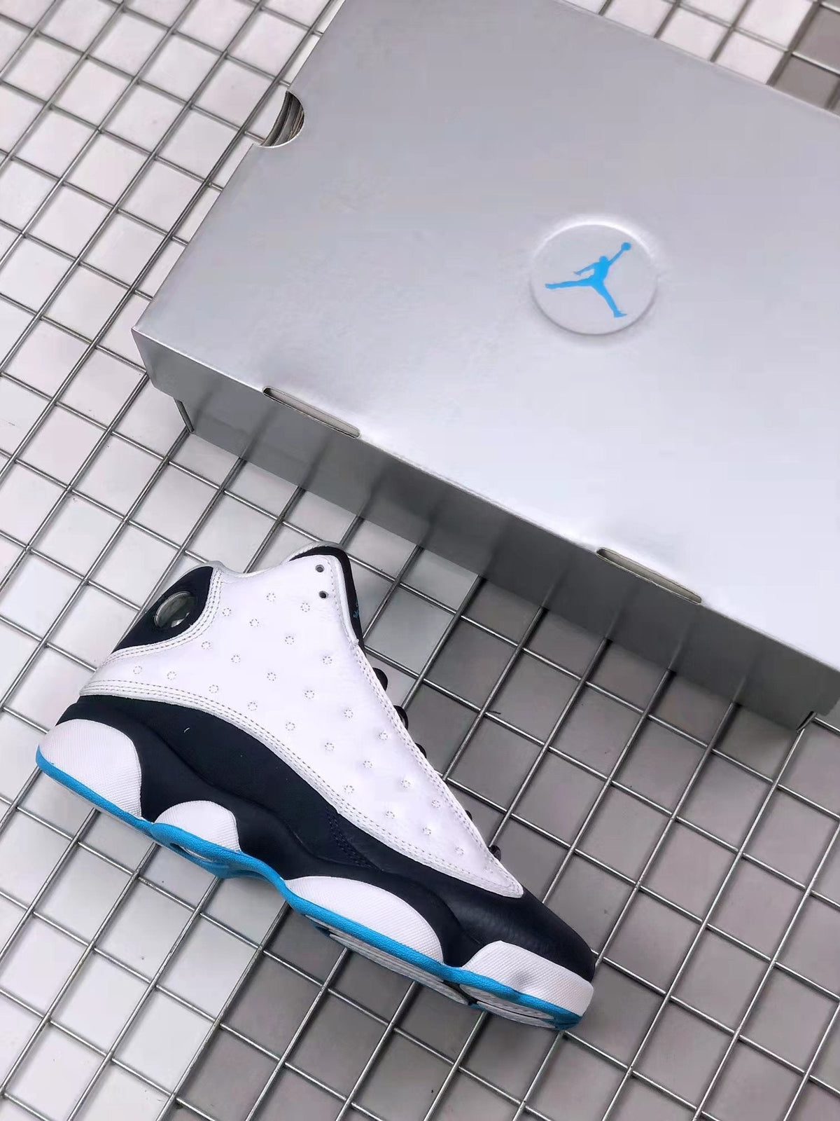 Jordan Air Jordan 13 Obsidian Sneakers 414571-144