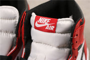 Jordan Air Jordan 1 High Chicago Sneakers Red White Black