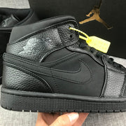 Air Jordan 1 Mid Sneakers, Black