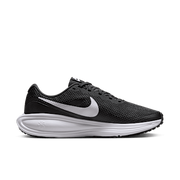 Nike Revolution 8