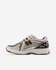 M1906RA White Metallic Silver / Gold